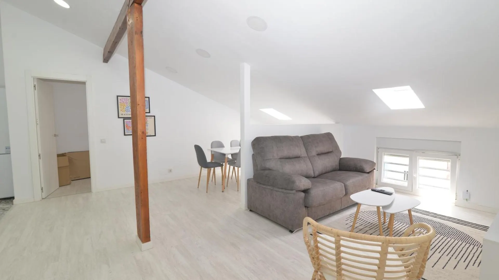 Apartment El Apartamento De San Cisneros By Just-Room Santander Spain